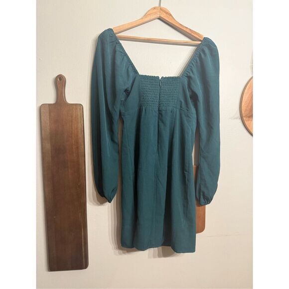 NWT Abercrombie & Fitch Green Long Puff Sleeve Mini Dress Small Tall - Picture 2 of 4